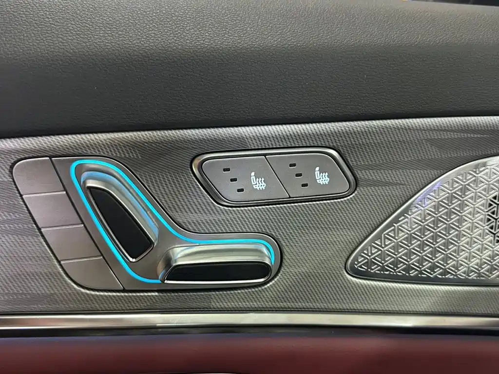 Jetour X70 PLUS 2023 — фото 12
