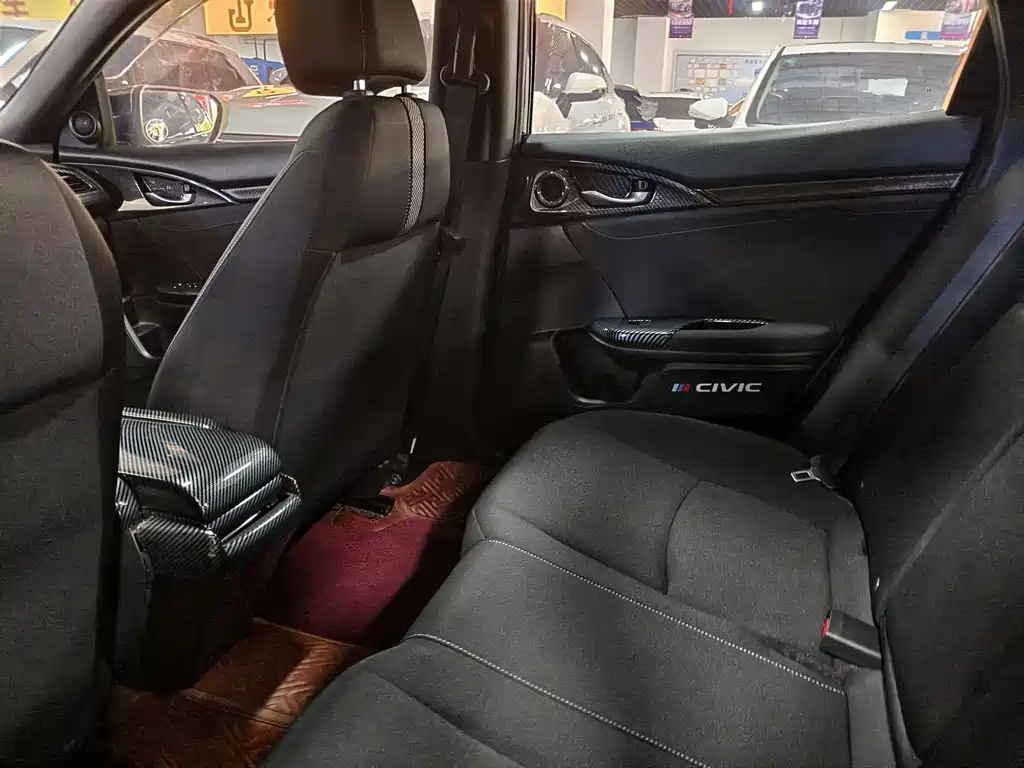 Honda Civic 2021 — фото 16