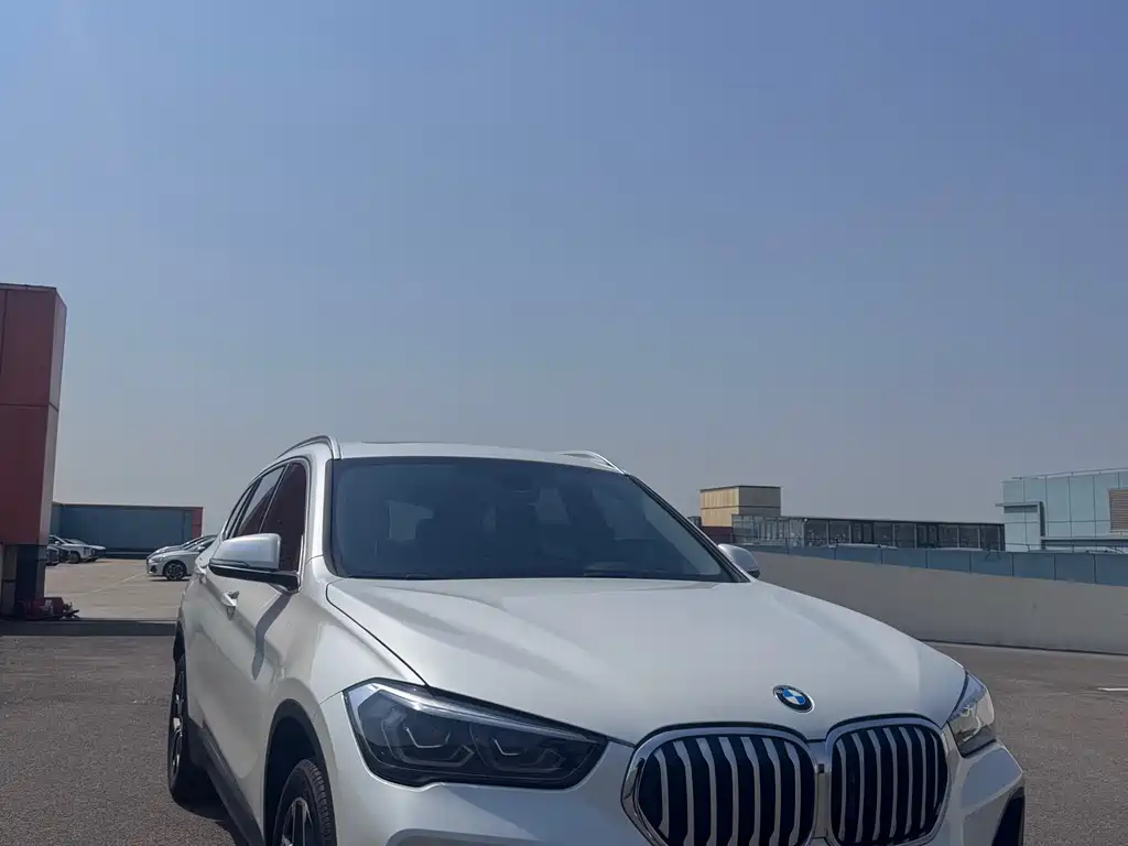 BMW X1 2023 — фото 1