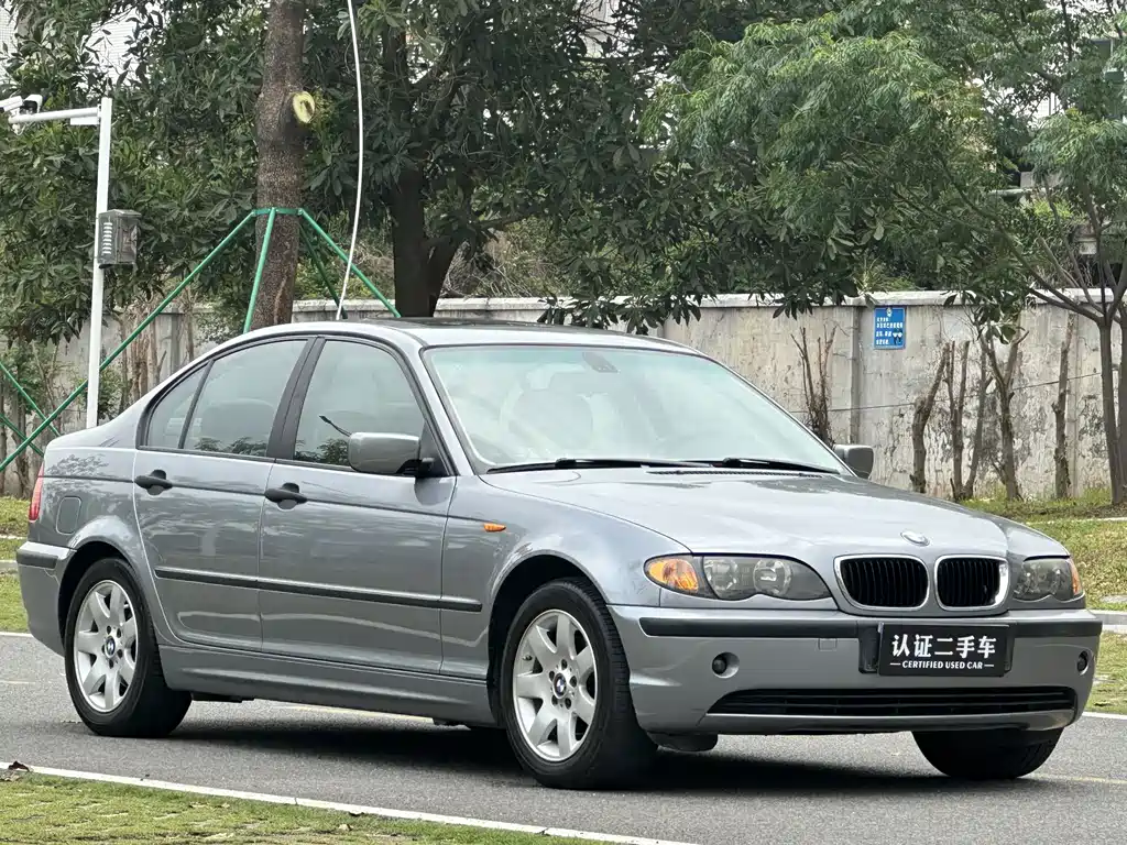 BMW 3 Series 2005