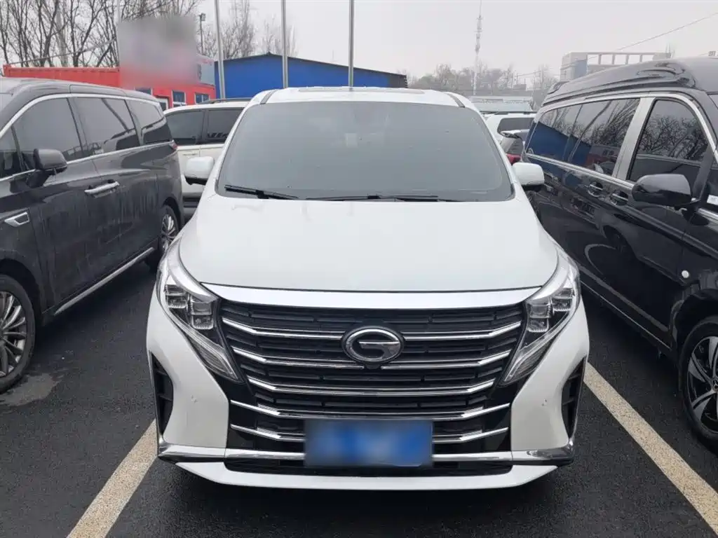 GAC Motor Trumpchi M8 2022 — фото 3
