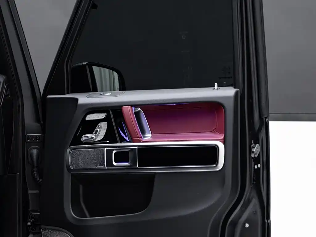 Mercedes-Benz G-Class AMG 2025 — фото 16