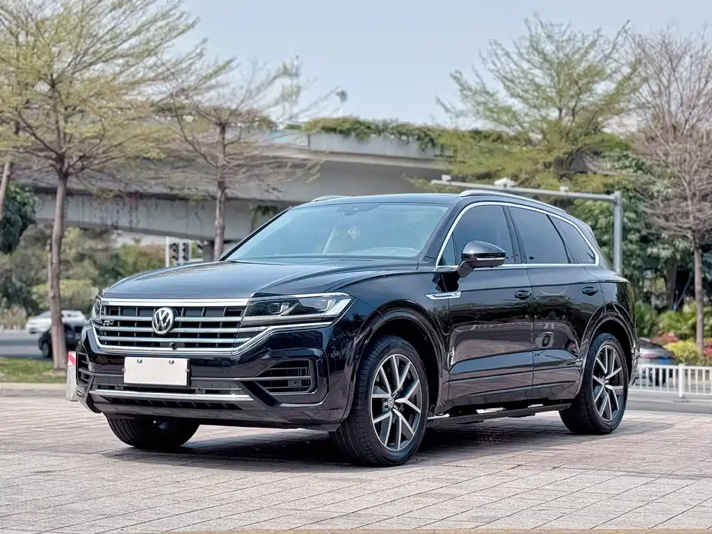Volkswagen Touareg 2019 — фото 1