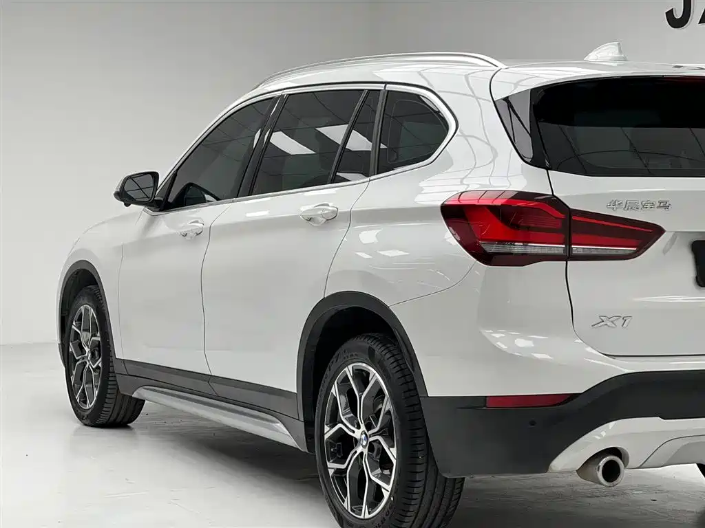 BMW X1 2022 — фото 9