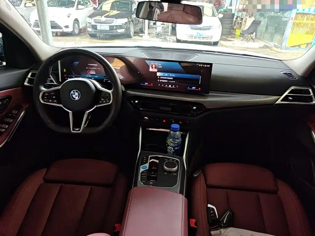 BMW i3 2025 — фото 11