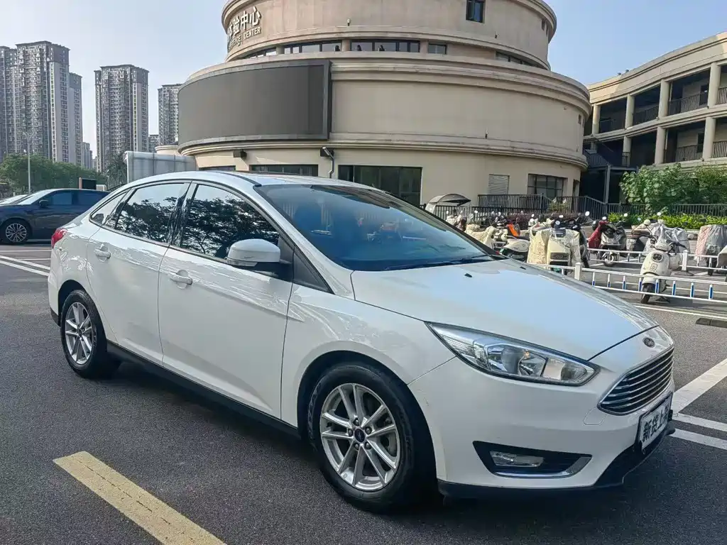 Ford Focus 2017 — фото 3