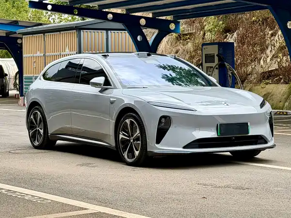 NIO ET5T 2024