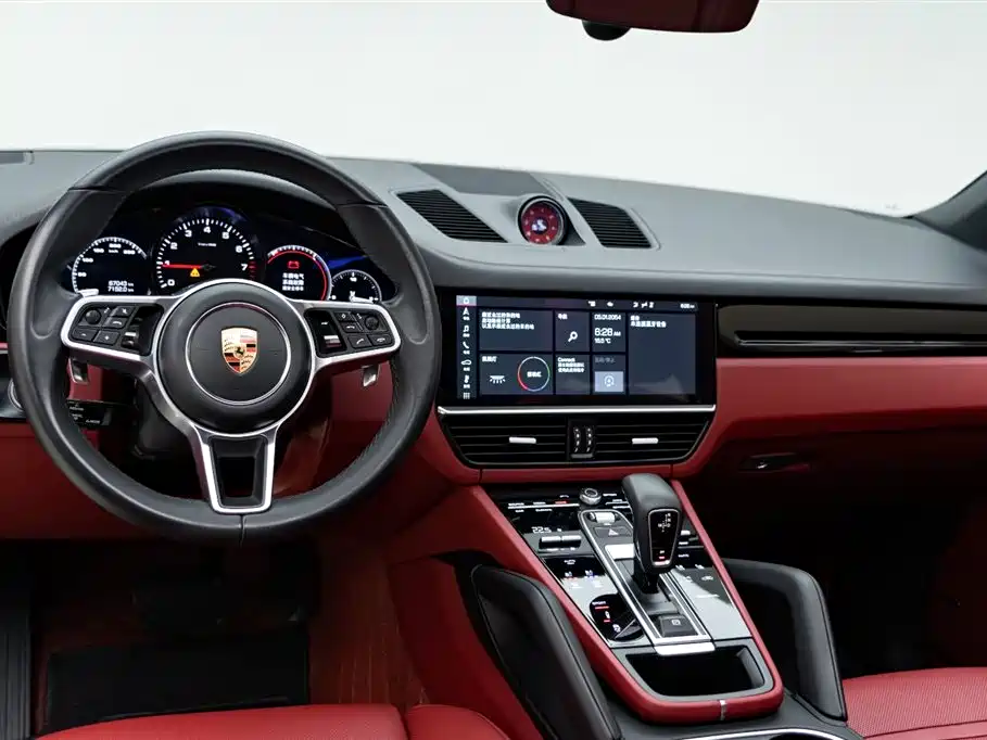 Porsche Cayenne 2020 — фото 12