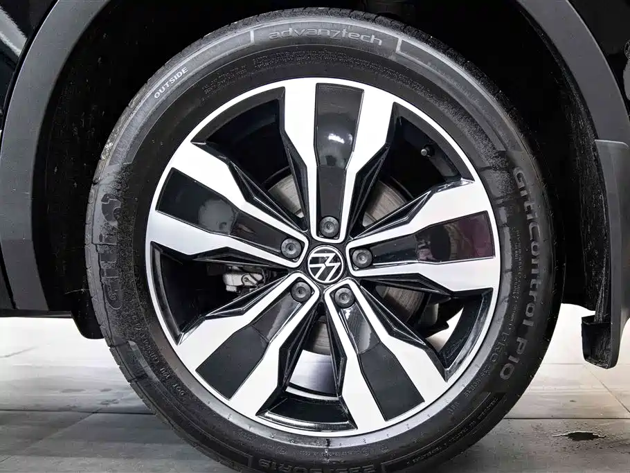 Volkswagen Tiguan L 2026 — фото 10
