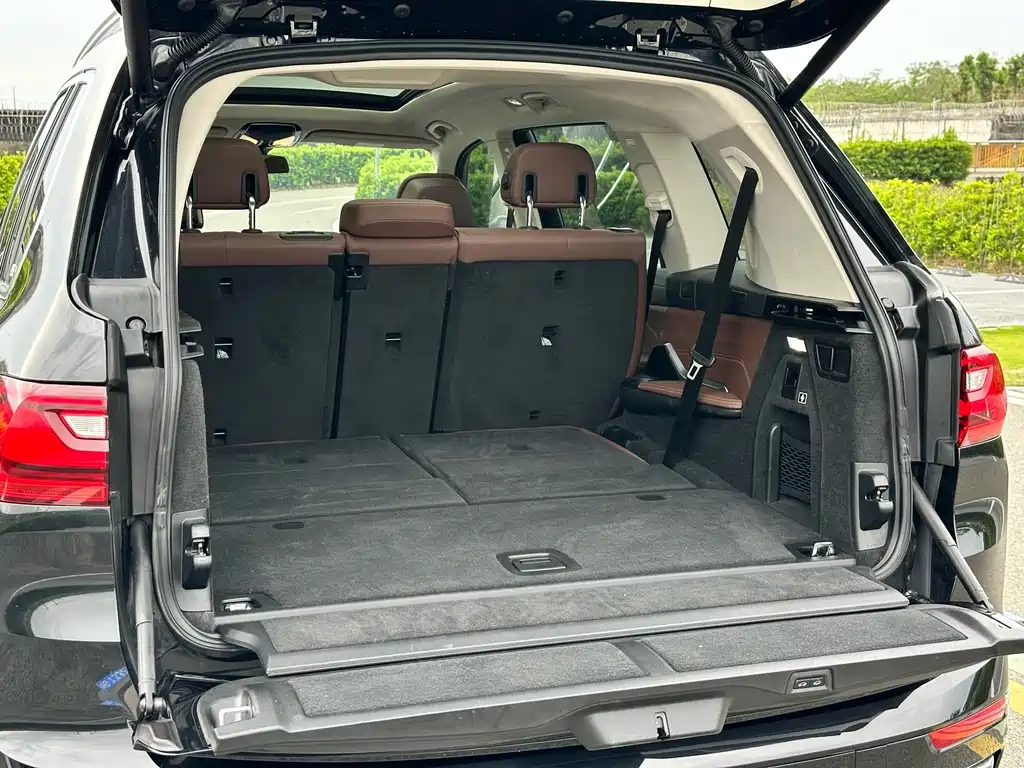 BMW X7 2022 — фото 9