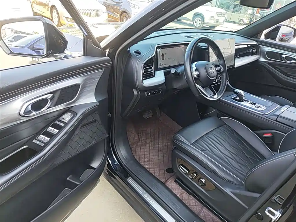 GAC Motor Trumpchi GS8 2024 — фото 16