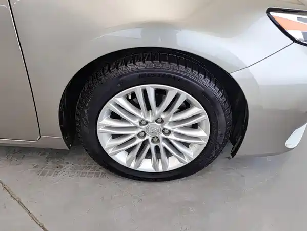 Lexus ES 2017