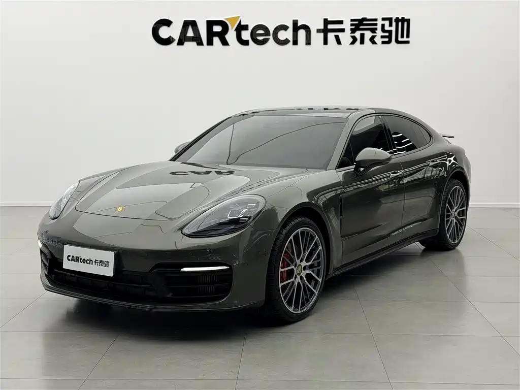Porsche Panamera 2023 — фото 1