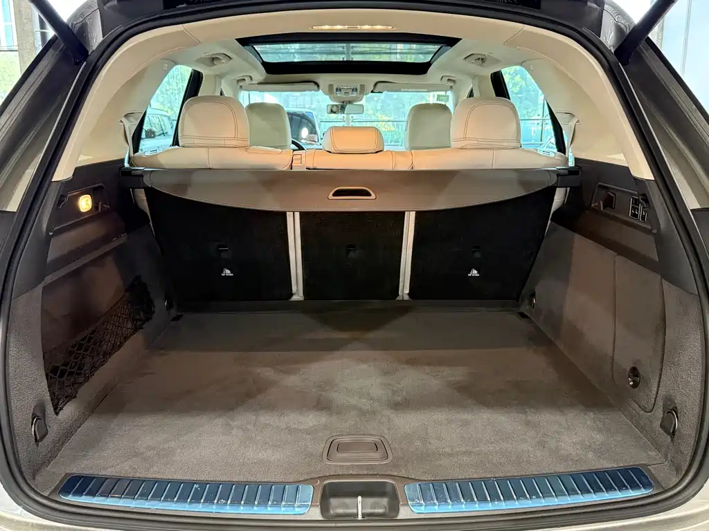Mercedes-Benz GLE 2019 — фото 12