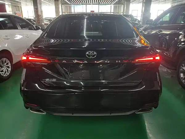 Toyota Avalon 2022