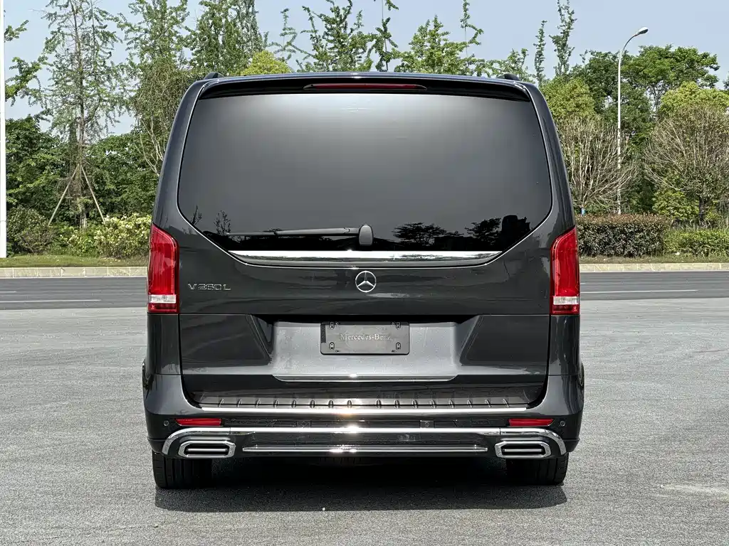 Mercedes-Benz V-Class 2022 — фото 5