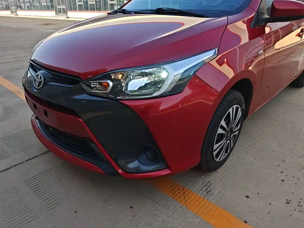 Toyota Yaris L 2020 — фото 24