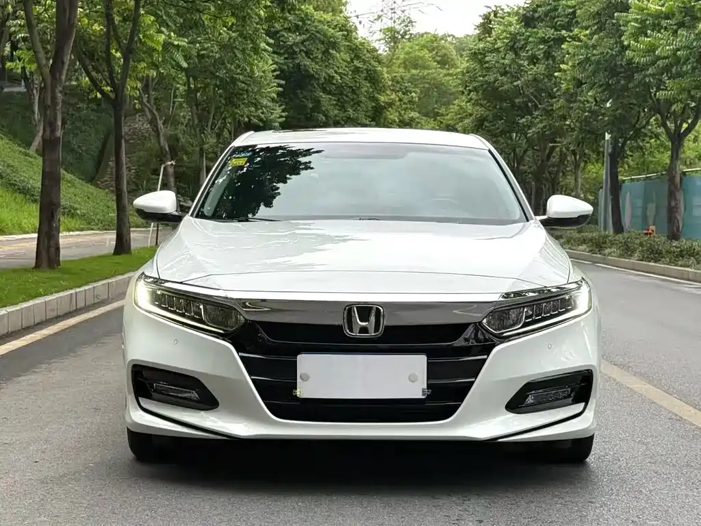 Honda Accord 2018 — фото 2
