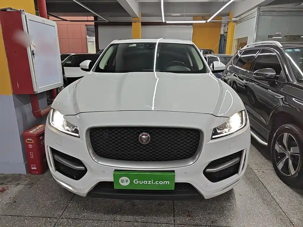 Jaguar F-PACE 2018 — фото 3