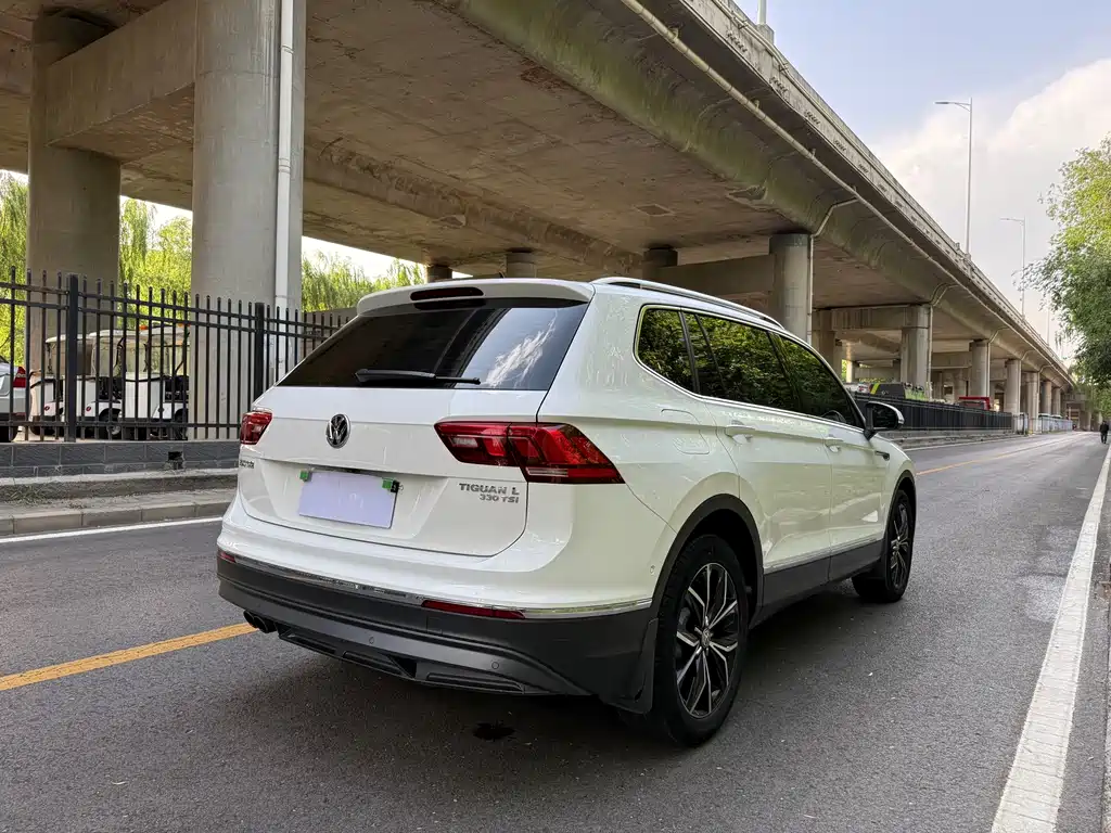 Volkswagen Tiguan L 2020 — фото 5