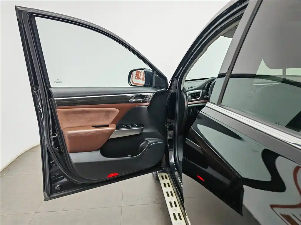 GAC Motor Trumpchi GS8 2018 — фото 8