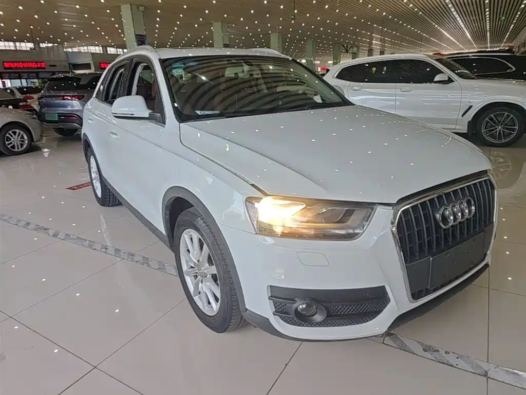 Audi Q3 2016 — фото 4