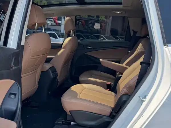 Buick GL6 2021