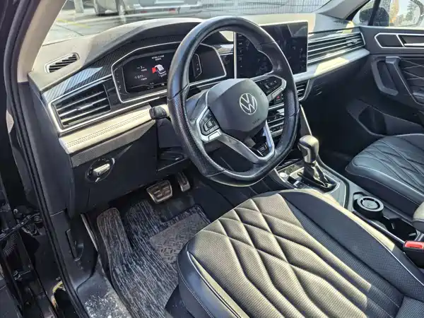 Volkswagen Tiguan L 2024