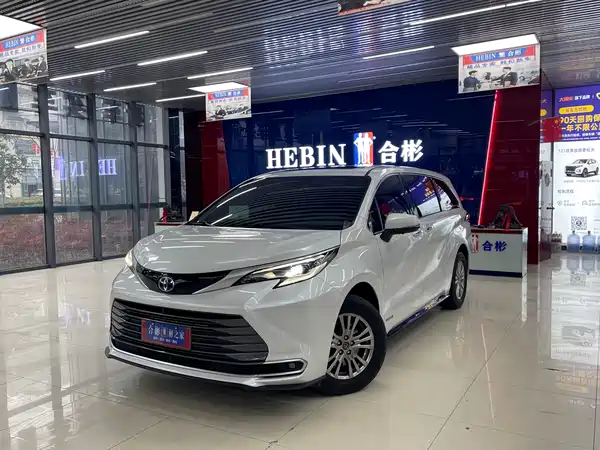 Toyota Sienna 2021
