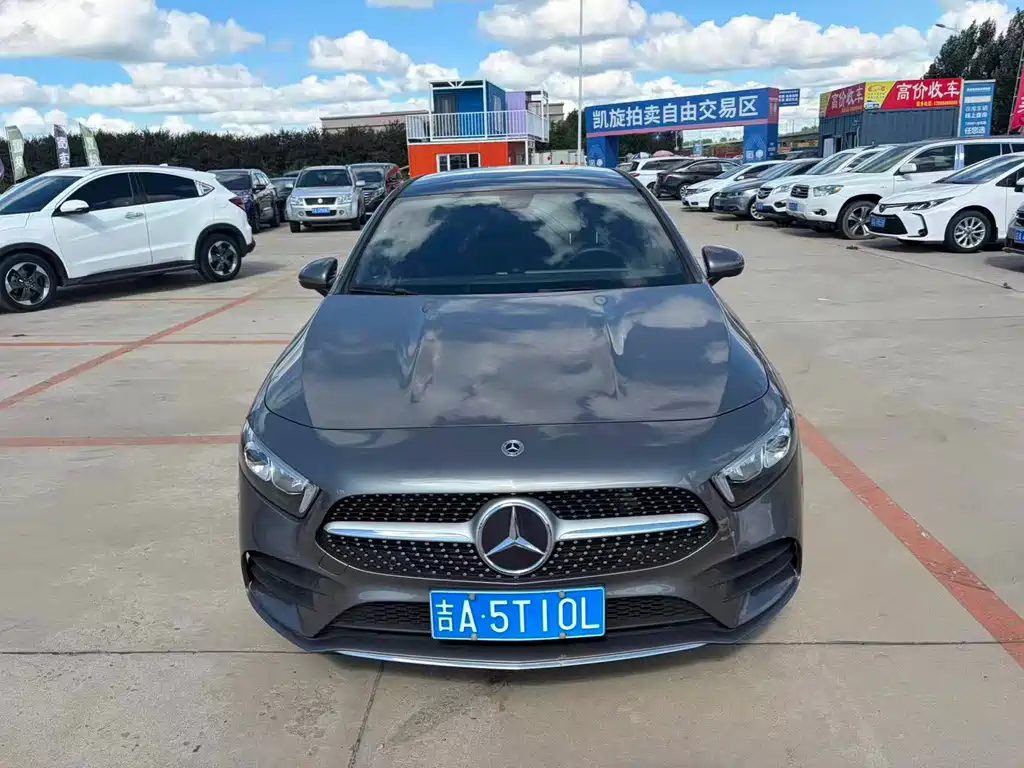 Mercedes-Benz A-Class 2022 — фото 2