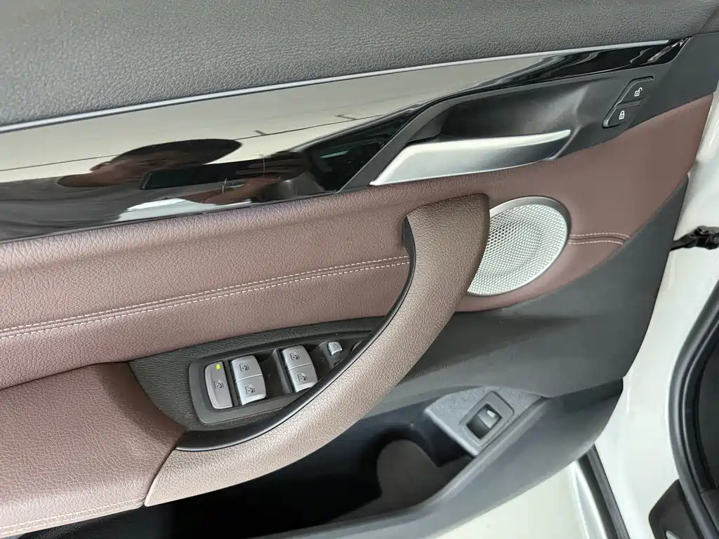 BMW X1 2022 — фото 17