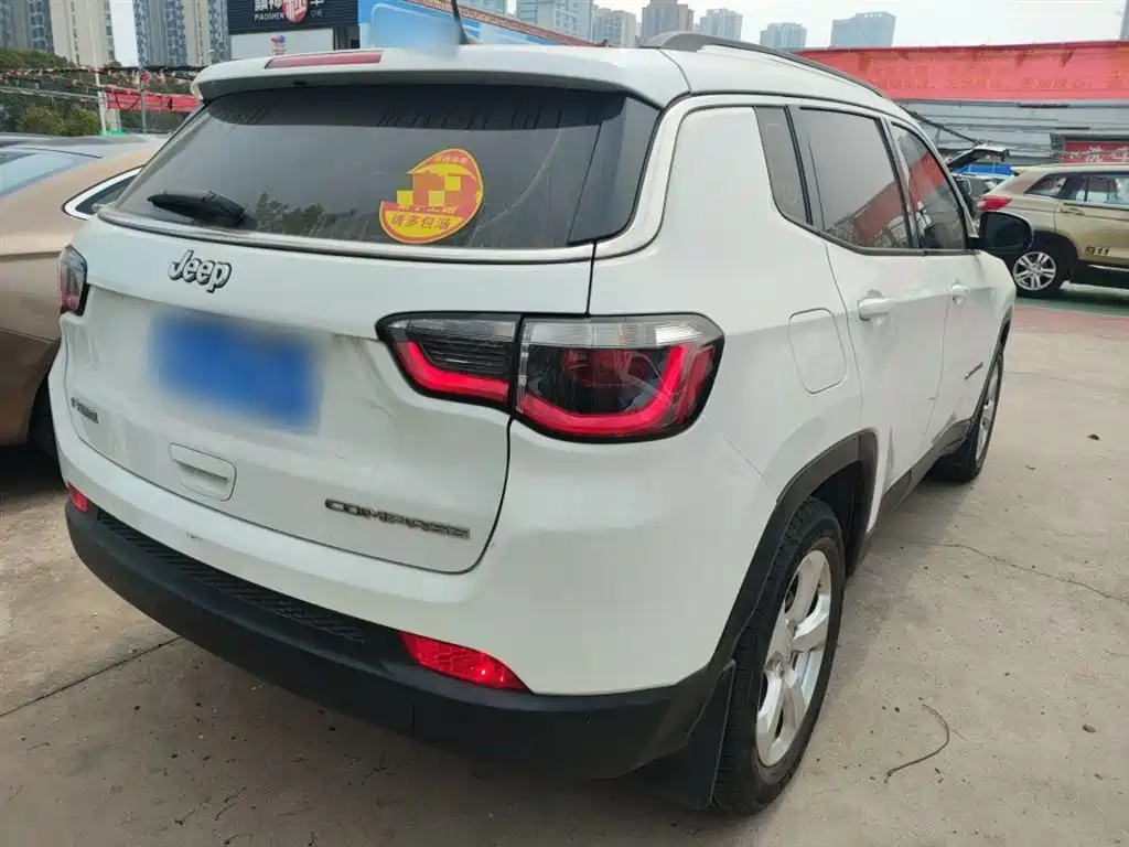 Jeep Compass 2020 — фото 7
