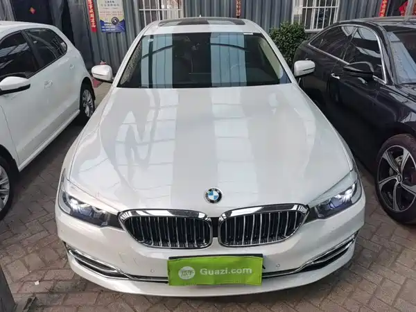 BMW 5 Series 2019