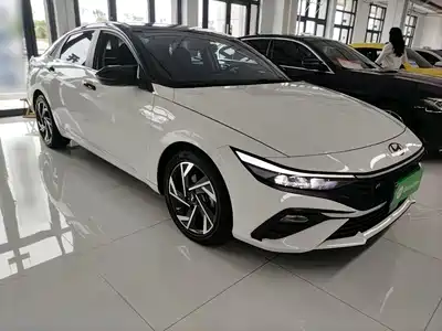 Hyundai Elantra 2024