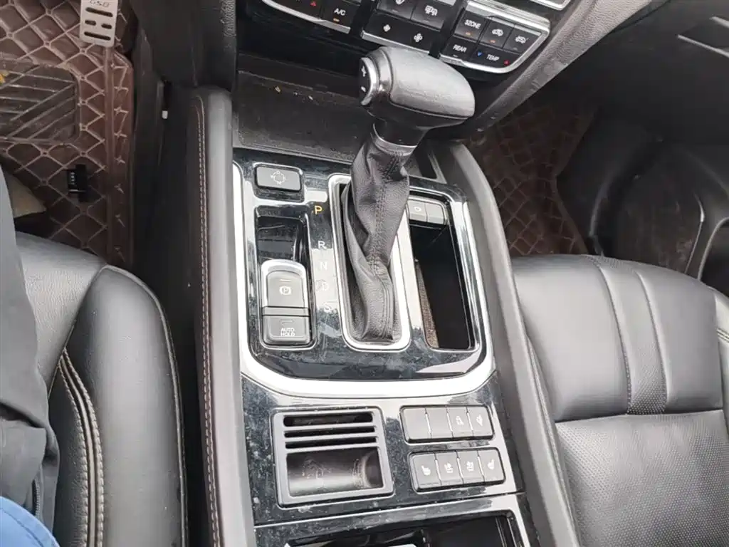 GAC Motor Trumpchi GS8 2017 — фото 14