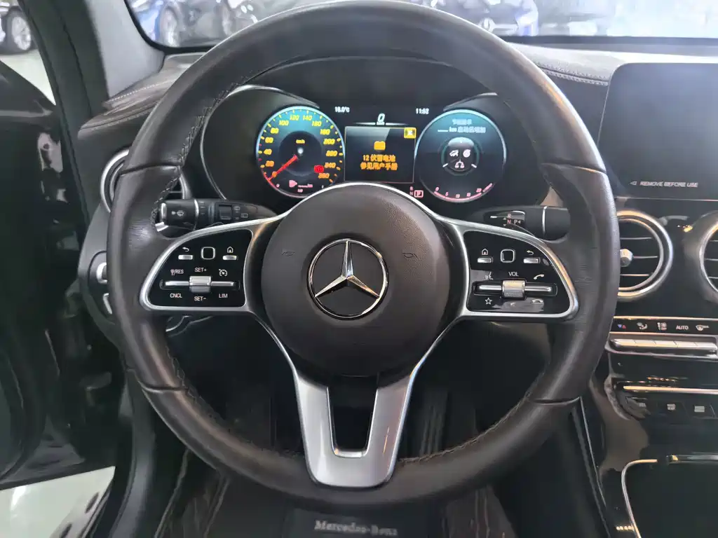 Mercedes-Benz GLC 2022 — фото 23