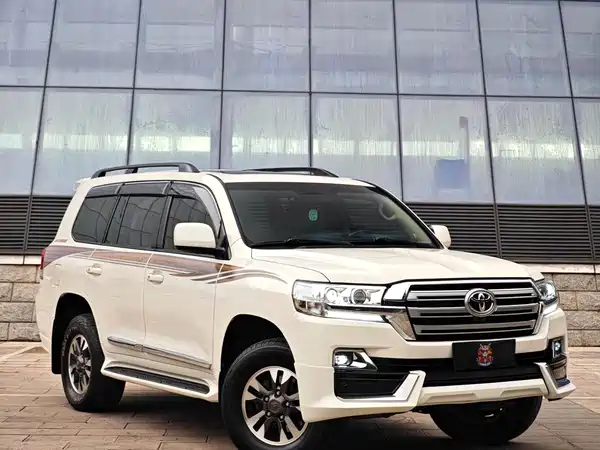 Toyota Land Cruiser 2010