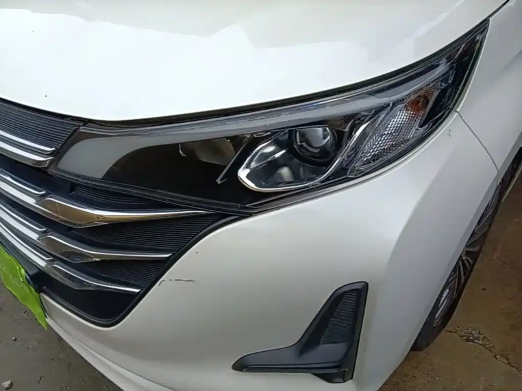 GAC Trumpchi M6 2021 — фото 24