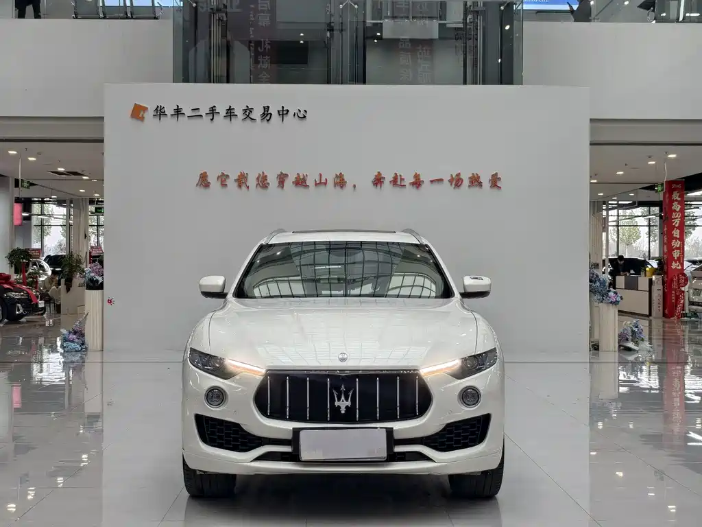 Maserati Levante 2017 — фото 3