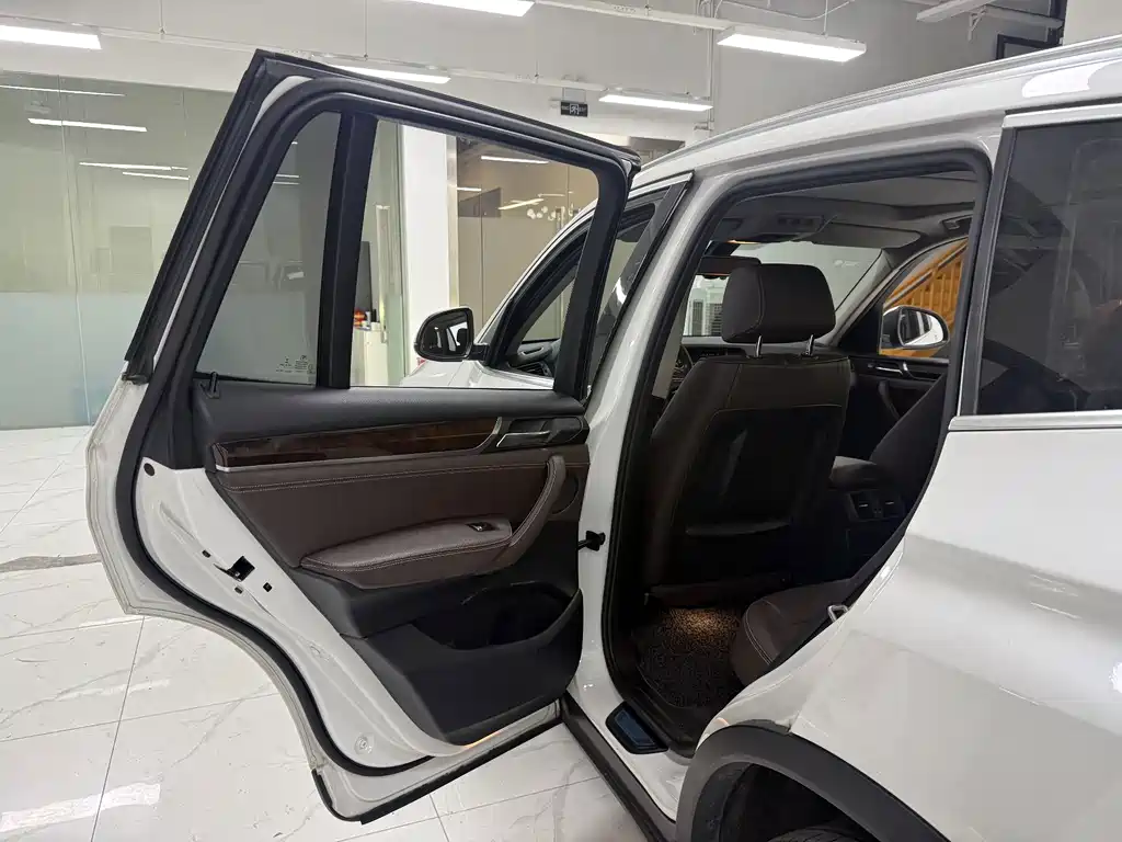 BMW X3 2015 — фото 13