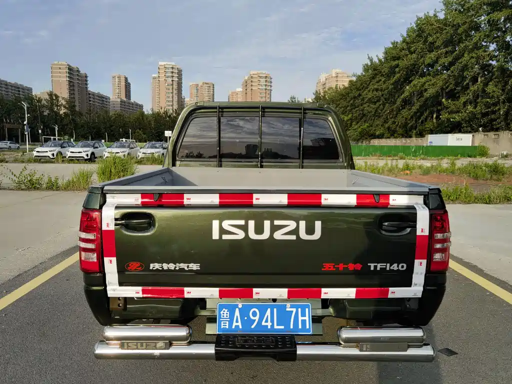 Isuzu Pickup 2016 — фото 4