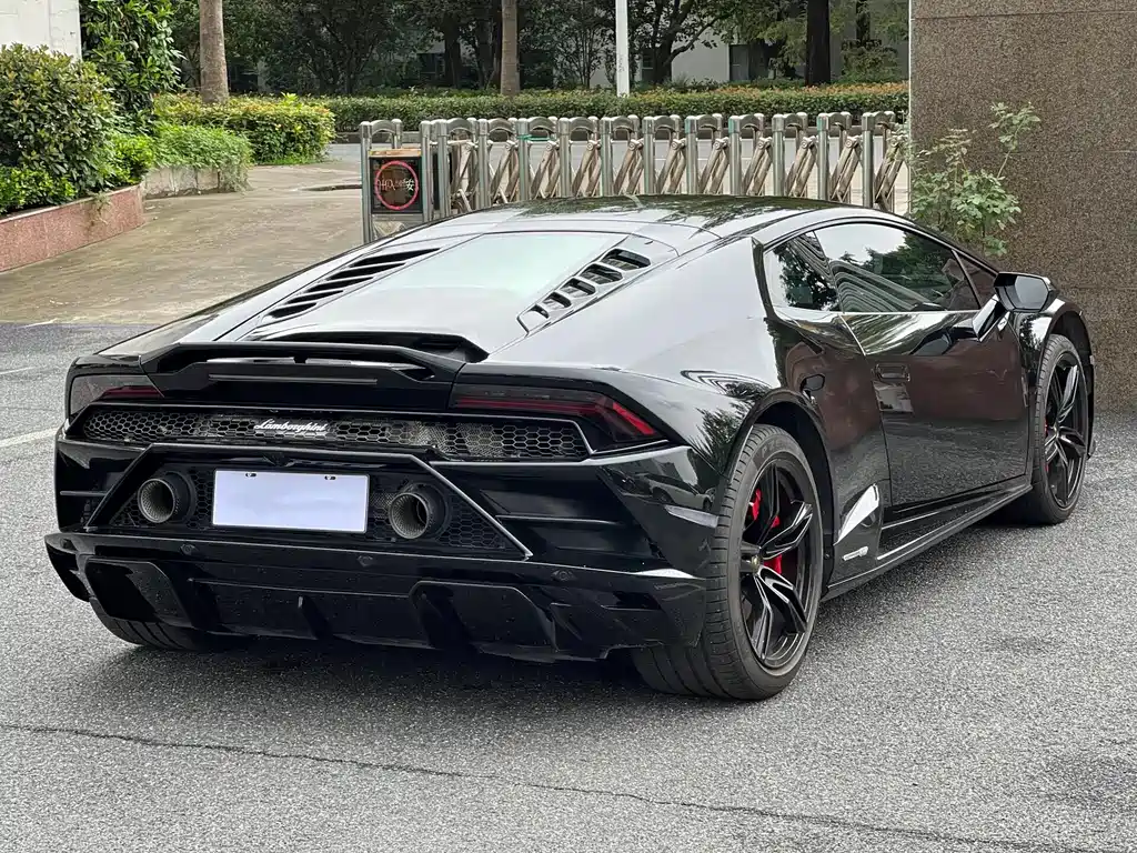 Lamborghini Huracán 2021 — фото 2
