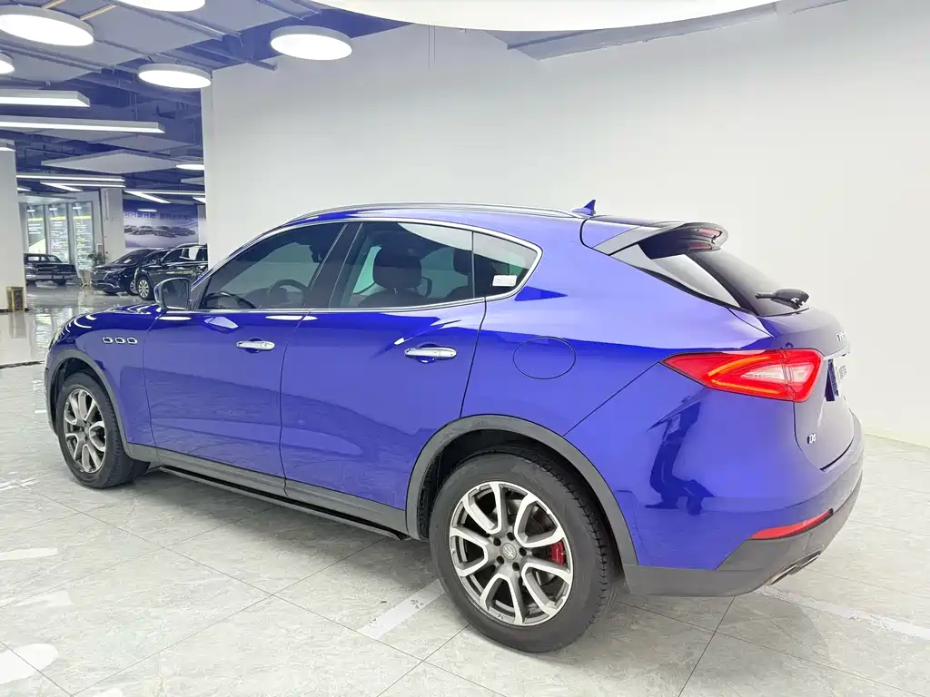 Maserati Levante 2018 — фото 6