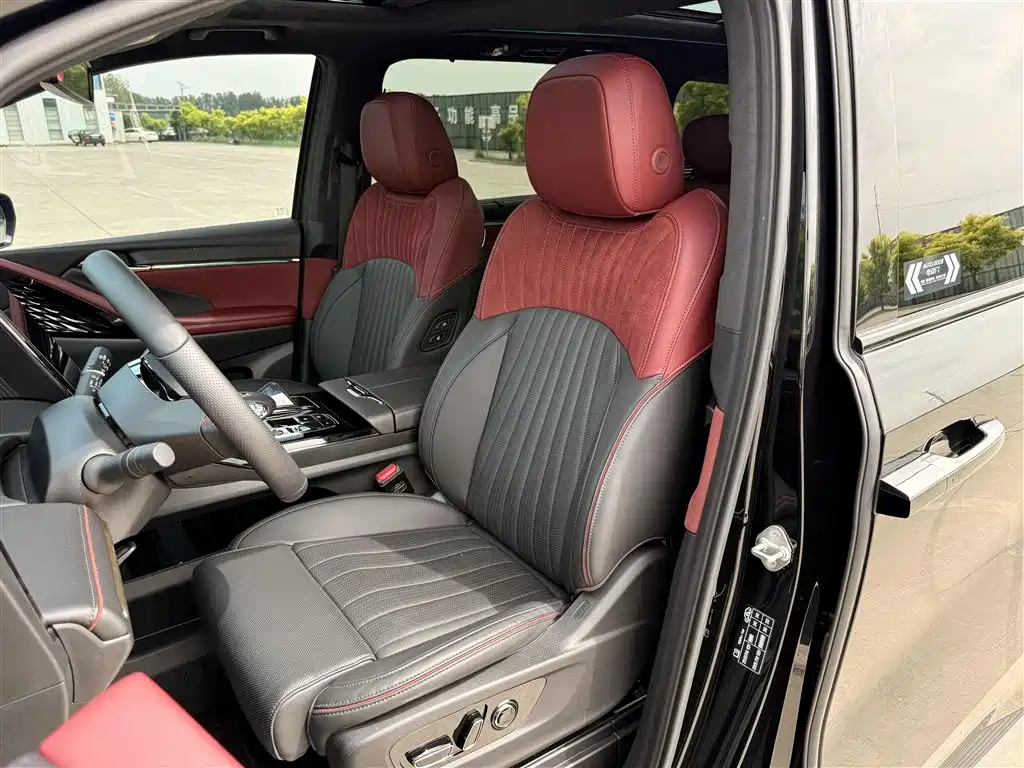 GAC Motor Trumpchi M8 2025 — фото 5