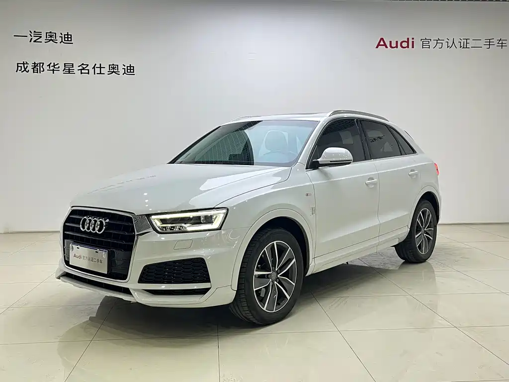 Audi Q3 2019 — фото 1