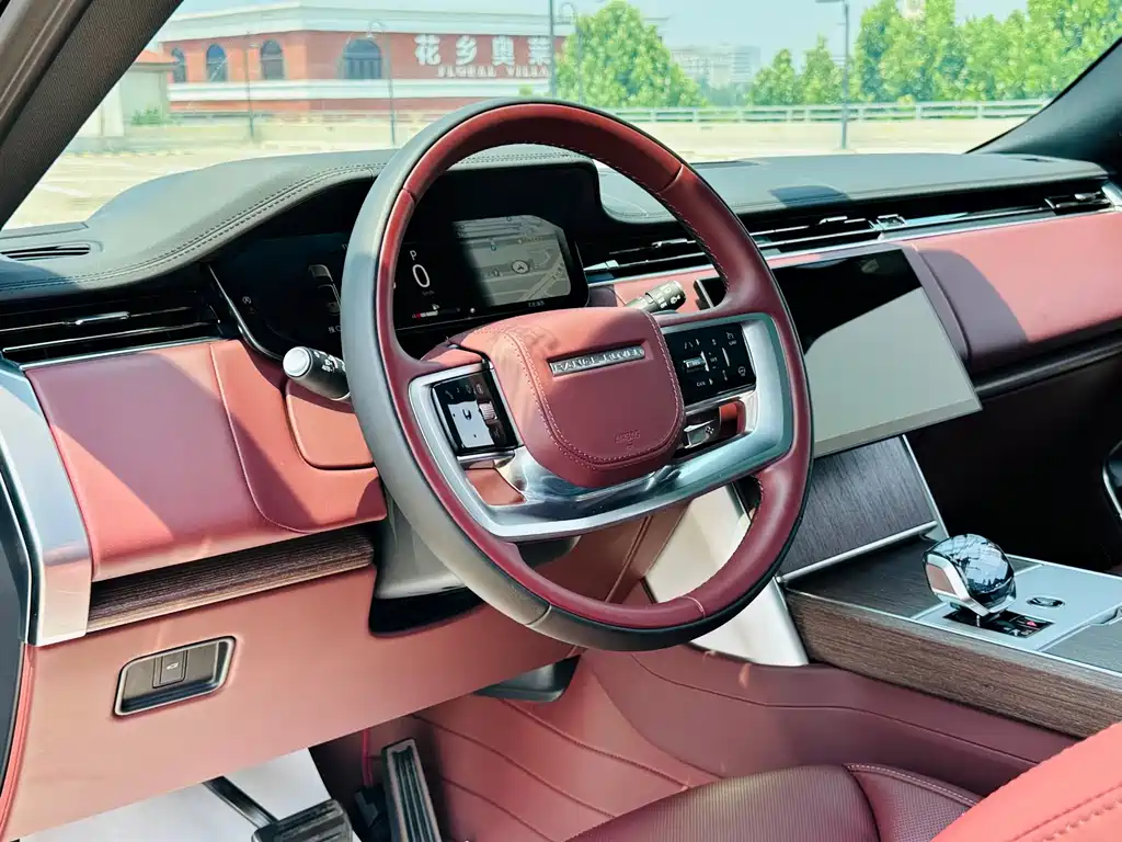 Land Rover Range Rover 2025 — фото 16