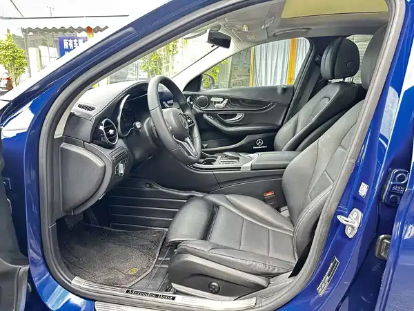 Mercedes-Benz C-Class 2019