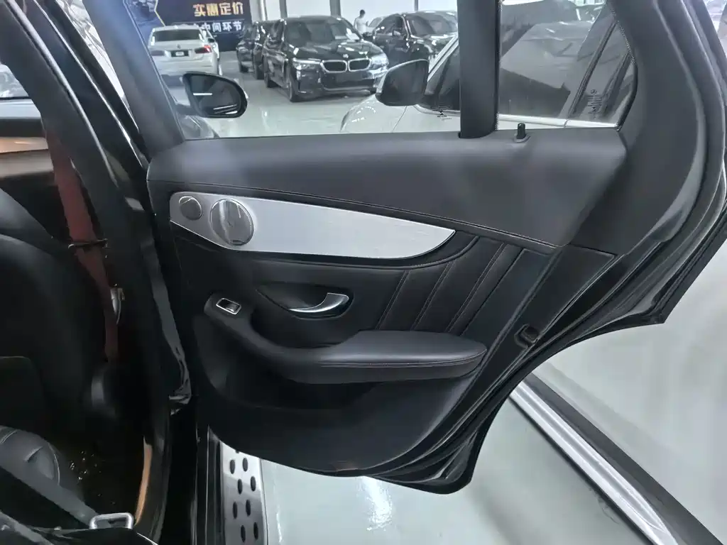 Mercedes-Benz GLC AMG 2021 — фото 14