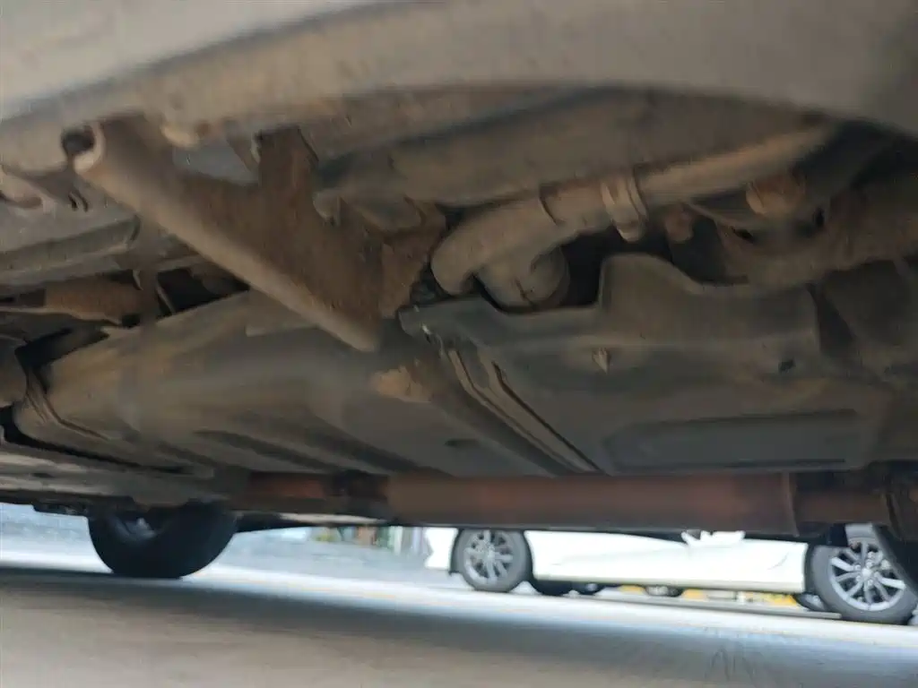 Toyota RAV4 2015 — фото 18