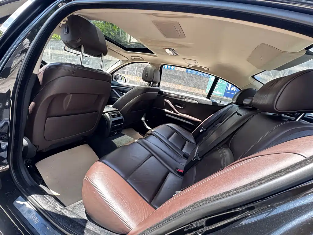 BMW 5 Series 2015 — фото 7